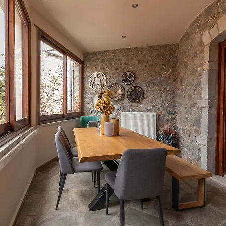 παραδοσιακός βαμβακούς * Vamvakou